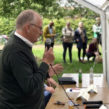 Grillen mit Meinungsaustausch